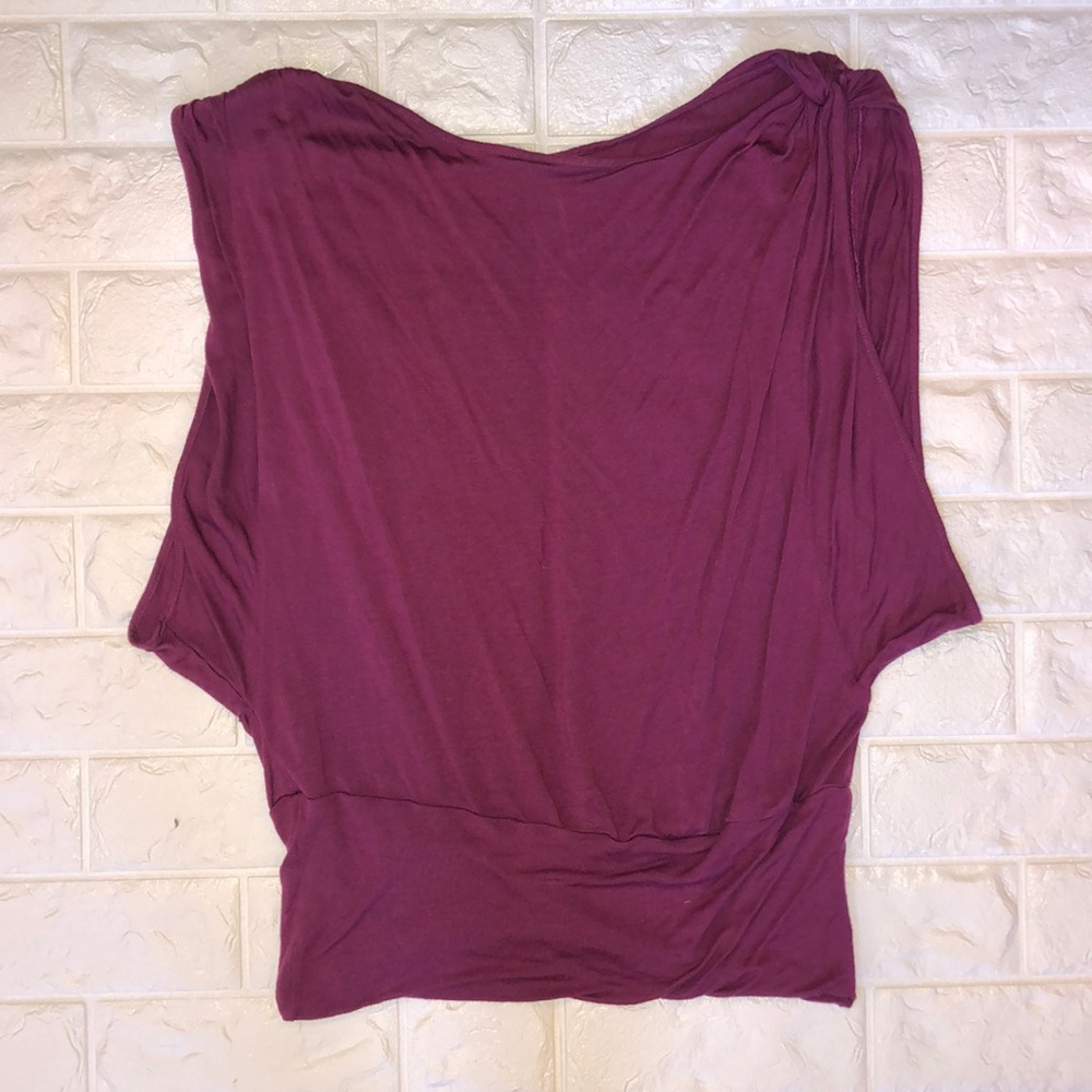 nu collective purple boat neck top size M